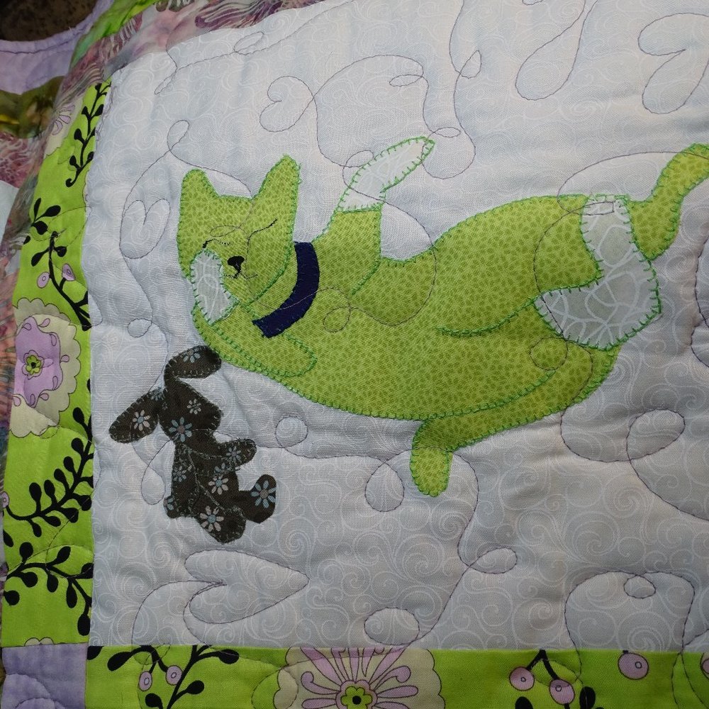 Hand Crafted Cat Lap Quilt Stunning 40" x 39" - Picture 4 of 16